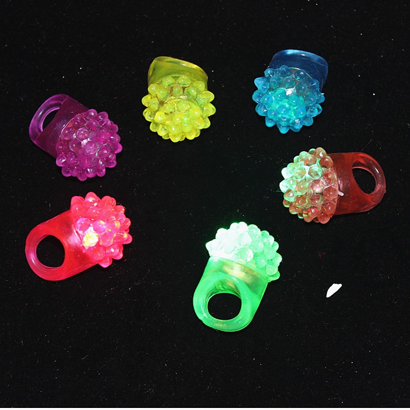 LED Light Up Ring Bumpy Rings  - Led Ring Light 18 recensie en prijs